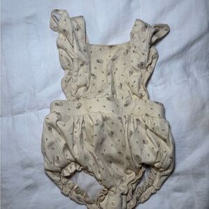 Amazon Essentials Beige Floral Baby Outfit